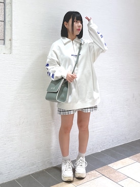 「いいね&フォロー よろしくお願いします☺︎」｜「アイテム（スウェット）」を使った、MOMOさん（レディース・150cm）の秋コーディネート