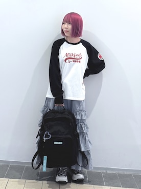 「アイテム（キーホルダー）」を使った、MOMOさん（レディース・150cm）の秋コーディネート