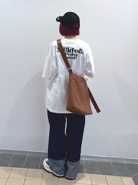 「アイテム（キーホルダー）」を使った、MOMOさん（レディース・150cm）の秋コーディネート