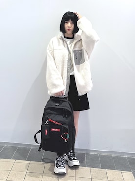 「アイテム（キーホルダー）」を使った、MOMOさん（レディース・150cm）の秋コーディネート