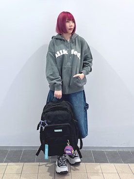 「アイテム（ポーチ）」を使った、MOMOさん（レディース・150cm）の秋コーディネート