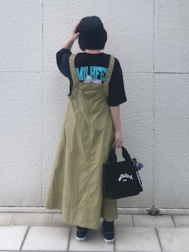 「アイテム（キーホルダー、パープル系）」を使った、MOMOさん（レディース・150cm）の夏コーディネート