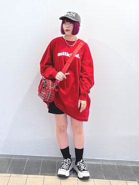 「アイテム（キーホルダー）」を使った、MOMOさん（レディース・150cm）の秋コーディネート