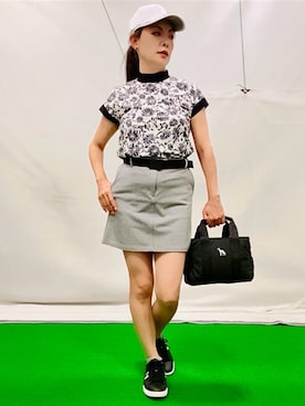 「adabat（アダバット）のUVサンフラワープリントモックT（Tシャツ/カットソー、ブラック系）」を使った、lennie12さん（レディース・162cm）の夏コーディネート