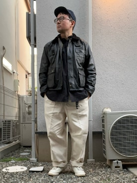 「アイテム（チノパンツ）」を使った、たいやまさん（メンズ・168cm）の秋コーディネート