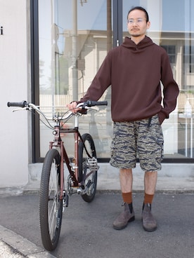 「ROKX（ロックス）のアイテム（パンツ）」を使った、hossicaさん（メンズ・166cm）の春コーディネート