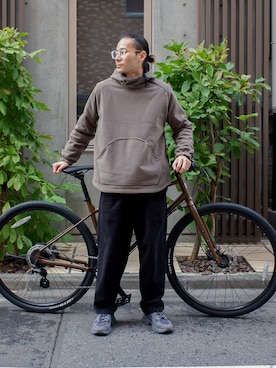 「アイテム（パーカー）」を使った、hossicaさん（メンズ・166cm）の秋コーディネート