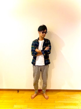 「アイテム（スウェットパンツ）」を使った、ぷーちゃんさん（メンズ・173cm）の夏コーディネート