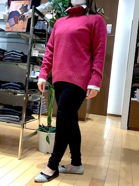 「TOKYO SHIRTS（トウキョウシャツ）の形態安定ノーアイロン レギュラー 長袖ビジネスワイシャツ（ビジネスシャツ、ホワイト系）」を使った、SHIRTS PLAZA 浜松志都呂イオンモール店さん（レディース・158cm）の秋コーディネート