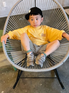 「GRIN BUDDY（グリンバディ）のアイテム（キャップ）」を使った、AtoTさん（キッズ・100cm）の夏コーディネート