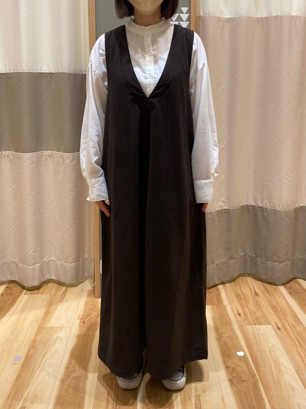 「Samansa Mos2 blueの衿フリルブラウス（シャツ/ブラウス、ホワイト系）」を使った、maeee08さん（レディース・153cm）の秋コーディネートの1枚目の写真