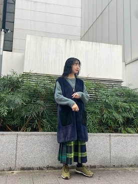 「UNDEFEATED (アンディフィーテッド)のアイテム」を使った、綾音さん(レディース・156cm)の秋コーディネート