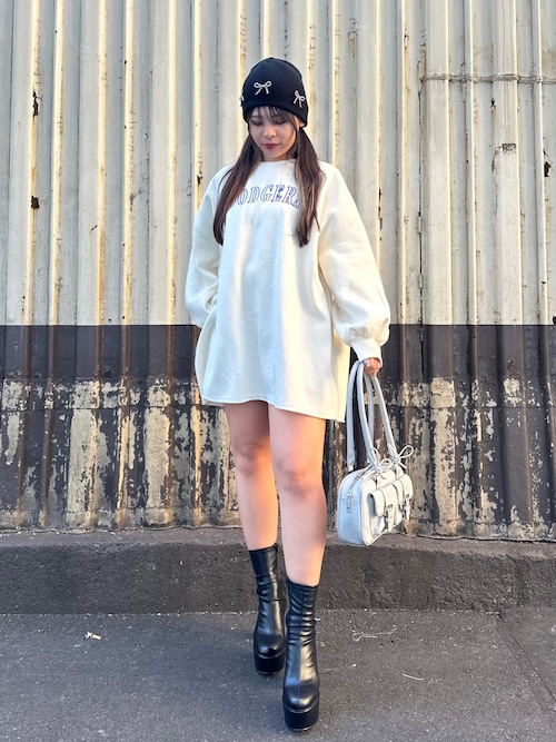 MLB■Street Logo oversize Short-sleeved★送料込 セール】【MLB】3Dロゴ刺繍スウェットショートパンツ