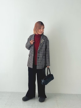 「アイテム（ブローチ/コサージュ）」を使った、Adaさん（レディース・163cm）の秋コーディネート