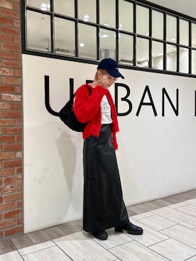 「冬の差し色コーデ」｜Adaさん（レディース・163cm）の冬コーディネート