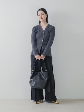「URBAN RESEARCH ROSSO WOMEN（アーバンリサーチ　ロッソ）のイージストレッチパンツ（その他パンツ、ブラック系）」を使った、UNAさん（レディース・162cm）の秋コーディネート