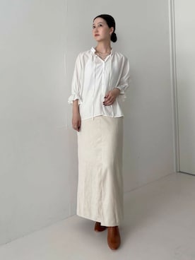 「URBAN RESEARCH ROSSO WOMEN（アーバンリサーチ　ロッソ）のピーチタッチストレートスカート（スカート）」を使った、UNAさん（レディース・162cm）の夏コーディネート
