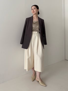 「アイテム（その他アウター、グレー系）」を使った、UNAさん（レディース・162cm）の秋コーディネート