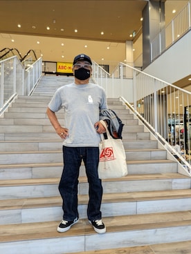 「EVISU（エヴィス）のアイテム（パンツ）」を使った、avirexsさん（メンズ・165cm）の春コーディネート