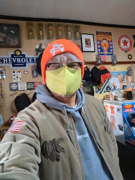 「アイテム（スタジャン、ブラウン系）」を使った、avirexsさん（メンズ・165cm）の冬コーディネート