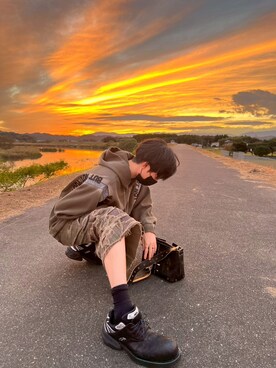 「GRANCY（グランシー）のアイテム（バッグ）」を使った、しゅんさん（メンズ・178cm）の秋コーディネート