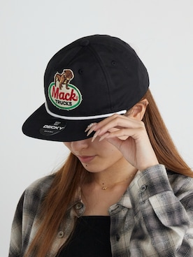 「ROOPTOKYO（ループトウキョウ）のMACK TRUCKS / マック・トラックス CLASSIC ROPE 5PANEL CAP（キャップ、ブラック系）」を使った、萌笑さん（レディース・157cm）の春コーディネート