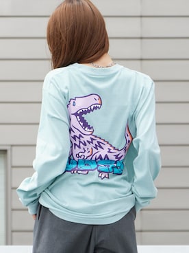 「WBSB（ダブルビーエスビー）のWBSB/ダブルビーエスビー Dinosaur L/S TEE(graphic by HIROCK) ダイナソー プリントTシャツ 2026年春夏春服 夏服（Tシャツ/カットソー、ブルー系）」を使った、萌笑さん（レディース・157cm）の春コーディネート
