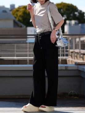 「United Athle（ユナイテッドアスレ）の【UNITED ATHLE】ユナイテッドアスレ 色・サイズ展開豊富 半袖無地 クルーネック Tシャツ 5.6oz ベーシック無地カットソー ビッグサイズ 2026年 夏 夏服（Tシャツ/カットソー、グレー系）」を使った、萌笑さん（レディース・157cm）の夏コーディネート