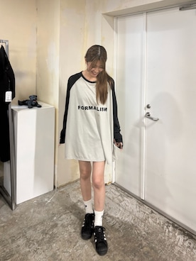 「Theater code（シアターコード）のfront design L/S raglan tee/ラグラン Tシャツ 長袖 ロンT ゲームシャツ（Tシャツ/カットソー、ブラック系）」を使った、萌笑さん（レディース・157cm）の春コーディネート