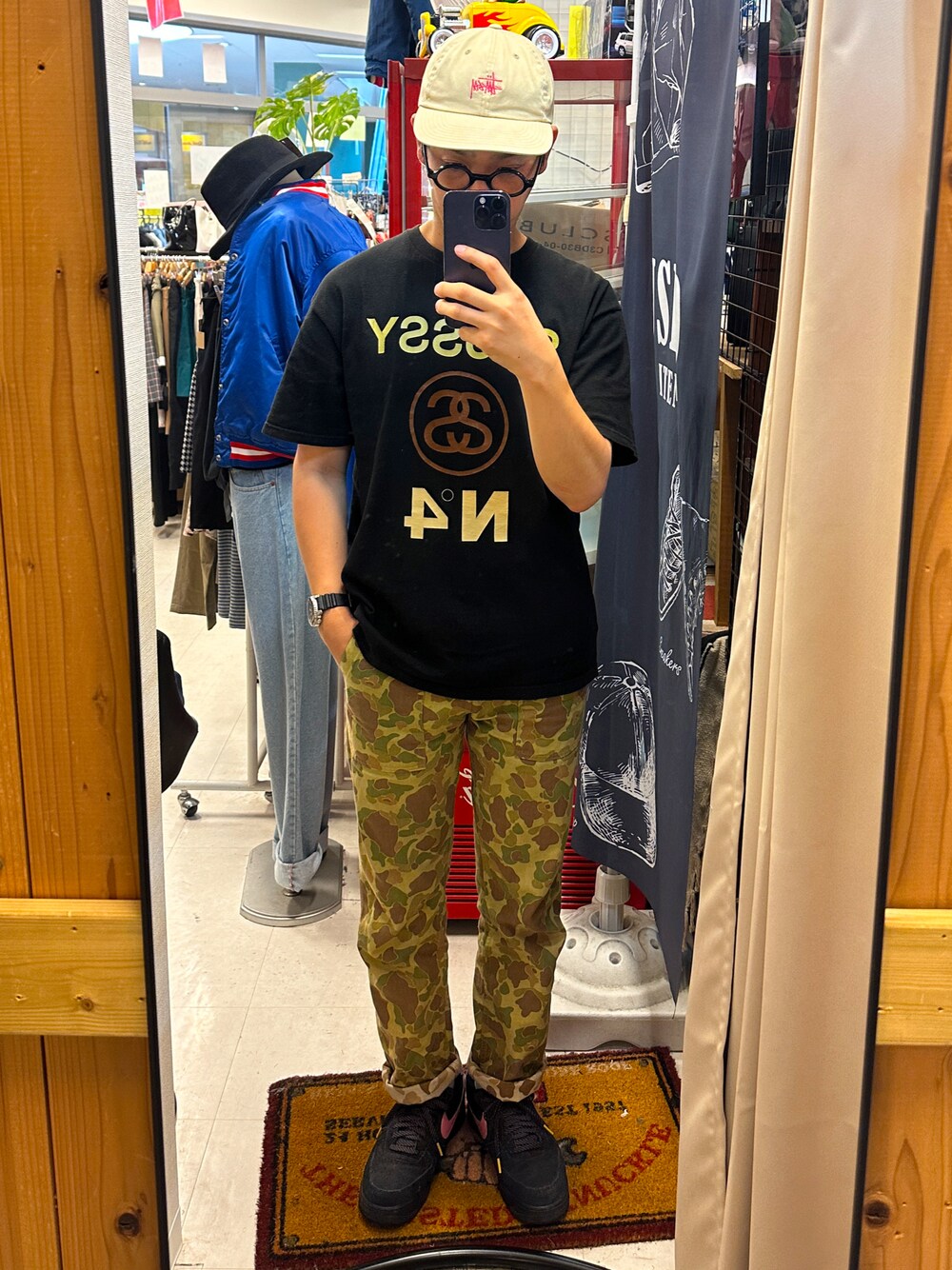 「STUSSYのアイテム（キャップ、ホワイト系）」を使った、pherrowryoさん（メンズ・170cm）の夏コーディネートの1枚目の写真