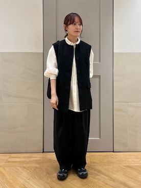 「SHIPS（シップス）のアイテム（シャツ/ブラウス）」を使った、中島さん（レディース・154cm）の秋コーディネート