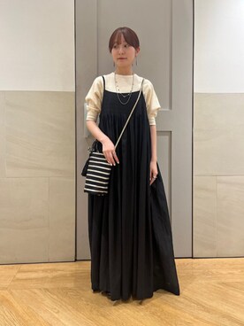 「SHIPS（シップス）のINDIAN JEWELRY:ニュー フェティッシュ ネックレス（ネックレス、シルバー系）」を使った、中島さん（レディース・154cm）の春コーディネート