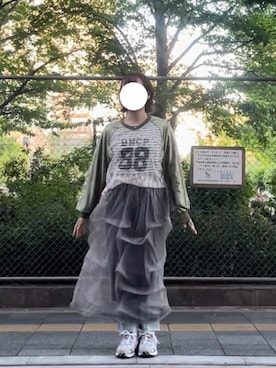 「CIAOPANIC（チャオパニック）の【2024SS】タックラメチュールボリュームスカート（スカート、グレー系）」を使った、じゅのさん（レディース・163cm）の春コーディネート