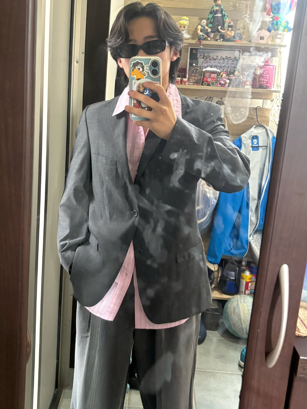 「Adoon plainの3-TUCK HERRINGBONE WIDE SLACKS / 3タックヘリンボーンワイドバギースラックス（スラックス、グレー系）」を使った、junjunjun0529さん（メンズ・166cm）の夏コーディネートの1枚目の写真