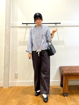 「URBAN RESEARCH DOORS（アーバンリサーチドアーズ）の2WAYスクエアショルダーバッグ（ショルダーバッグ）」を使った、ゆかなさん（レディース・161cm）の秋コーディネート