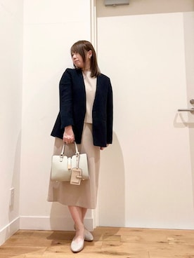 「アイテム（パンプス、グレー系）」を使った、Hasegawaさん（レディース・154cm）の冬コーディネート