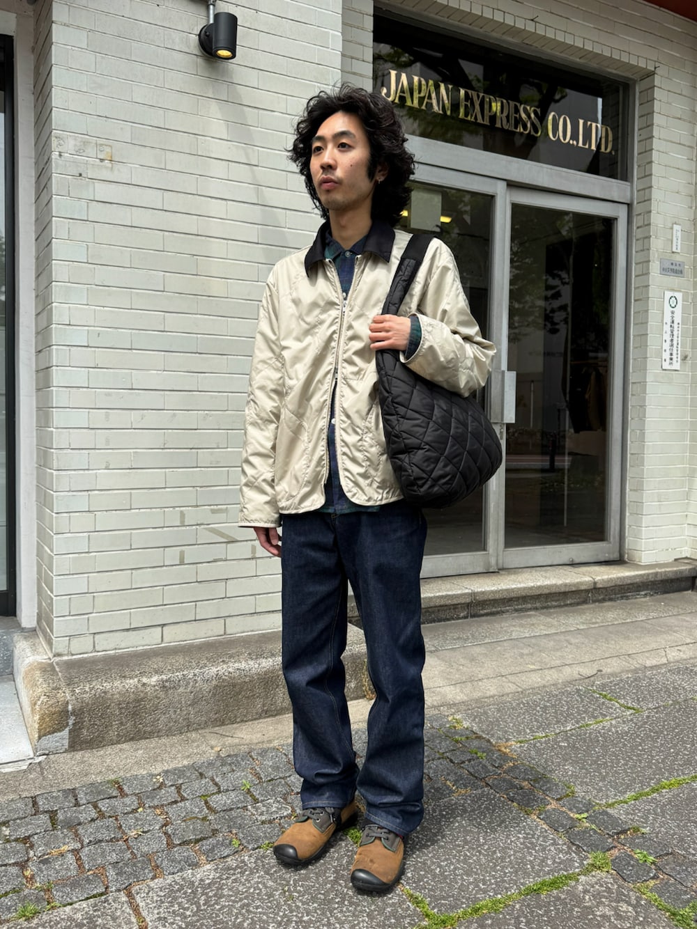 LAVENHAMのその他アウター（ベージュ系）を使った人気ファッション