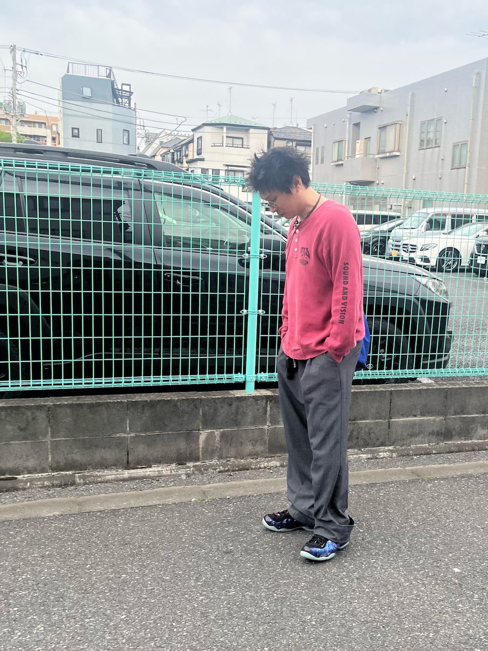 「HYSTERIC GLAMOURの長袖Tシャツ（Tシャツ/カットソー、ピンク系）」を使った、NO NAMEさん（メンズ・172cm）の春コーディネートの1枚目の写真