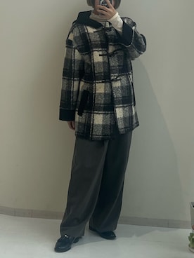 「スタッフ」｜p iさん（レディース・155cm）の秋コーディネート