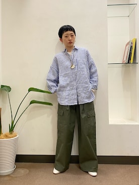 「URBAN RESEARCH DOORS（アーバンリサーチドアーズ）のバッファローコードネックレス（ネックレス、ベージュ系）」を使った、ほみさん（レディース・154cm）の春コーディネート