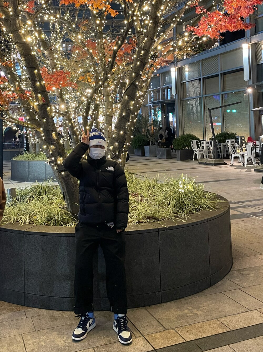 「Dickiesのアイテム（その他パンツ、ブラック系）」を使った、yuyu2013さん（メンズ・168cm）の春コーディネートの1枚目の写真