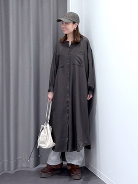 「アイテム（シャツワンピース）」を使った、mskyszwさん（レディース・168cm・30代）の秋コーディネート