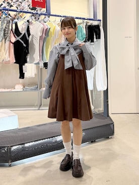 「LOWRYS FARM（ローリーズファーム）のAラインミニキャミワンピース 1047089（スカート、ブラウン系）」を使った、nanakoさん（レディース・156cm）の秋コーディネート