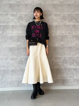 「LAROUTE（ラルート）のアイテム」を使った、Serenaさん（レディース・164cm）の秋コーディネート