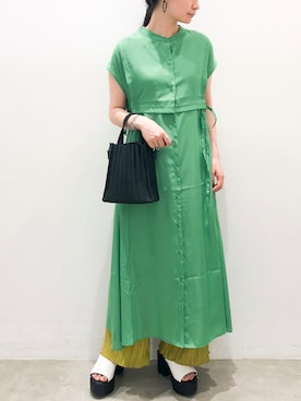 「プリーツバッグ」｜「アイテム（ワンピース/ドレス）」を使った、NUIさん（レディース・158cm）の夏コーディネート