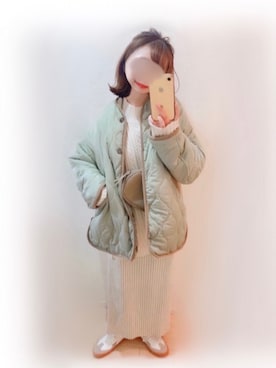 「白ニット」｜「アイテム（ノーカラージャケット）」を使った、まる☺︎さん（レディース・157cm）の冬コーディネート
