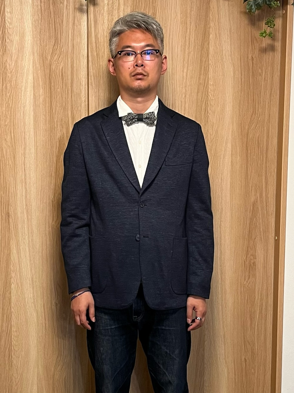 「BRIONIのアイテム（テーラードジャケット、ブルー系）」を使った、masatixさん（メンズ・180cm）の春コーディネートの1枚目の写真