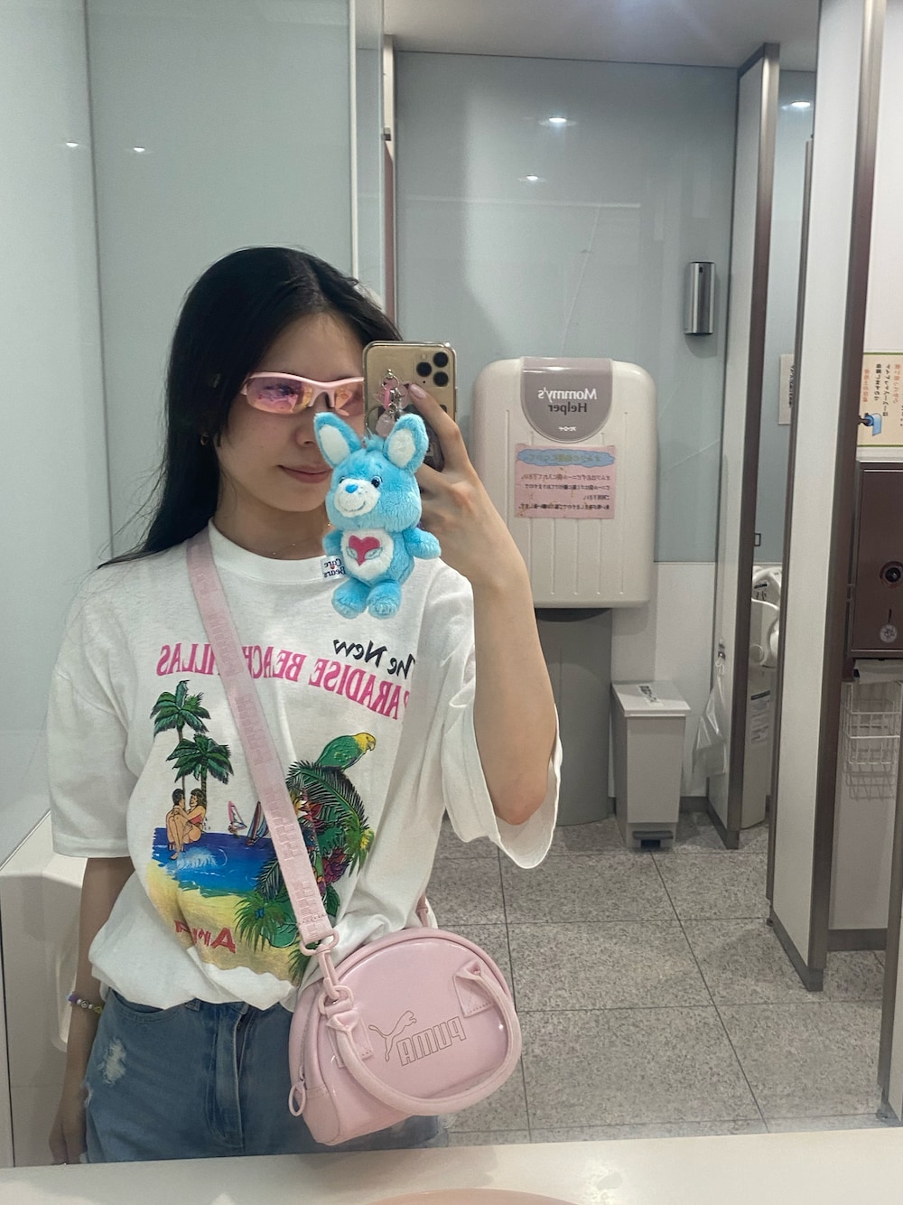 「古着、Tシャツ、ゆるコーデ」｜「古着のアイテム（Tシャツ/カットソー、ホワイト系）」を使った、KRNさん（レディース・155cm）の夏コーディネートの1枚目の写真