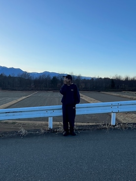「BROKEN BASE（ブロークンベース）のアイテム（スウェット）」を使った、mcさん（レディース・160cm）の冬コーディネート