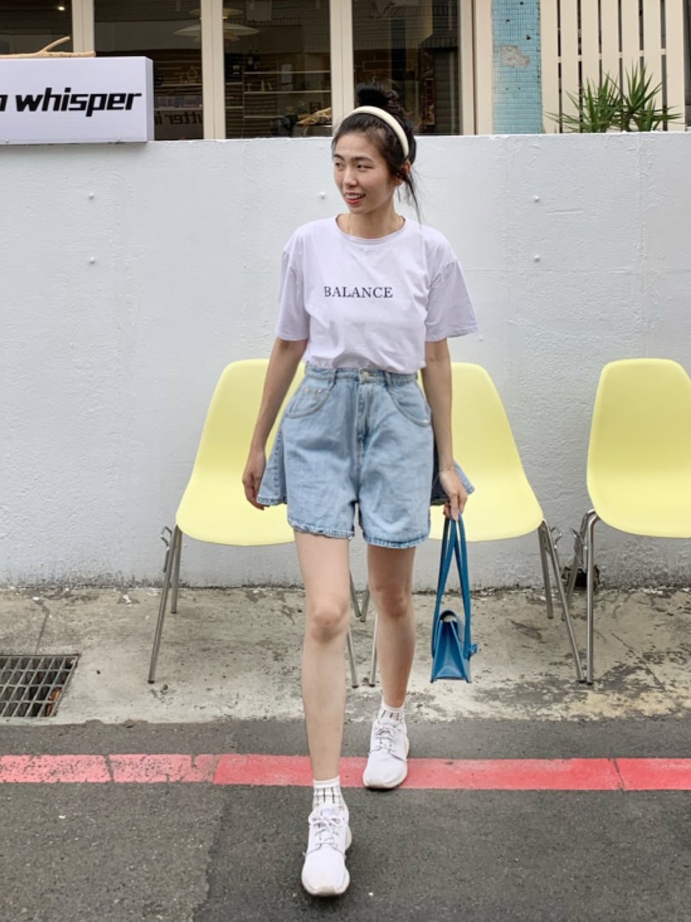 「summer、girl、デニムスカート、デニム」｜「NIKEのアイテム（スニーカー、ホワイト系）」を使った、SIA. 왕시아.  まさこ.さん（レディース・163cm）の夏コーディネートの1枚目の写真